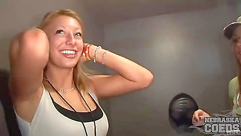 Sexy chick fucks like a slut