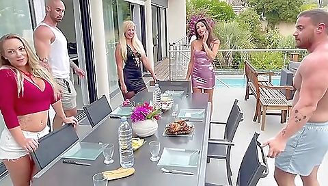 Mature woman with perfectly fucks Mature woman with perfectly fucks