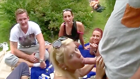 Mature woman mistr to cum on my husbando