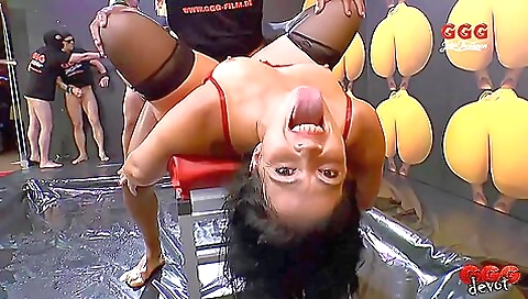 Ta tensionsy's first time with her