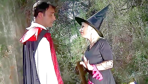 Sultry slut loves to fuck